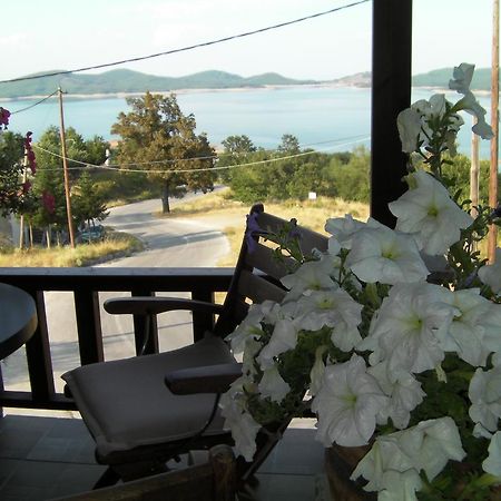 Pandion Luxury Boutique Hotel & Suites With Spa ネオコリ エクステリア 写真