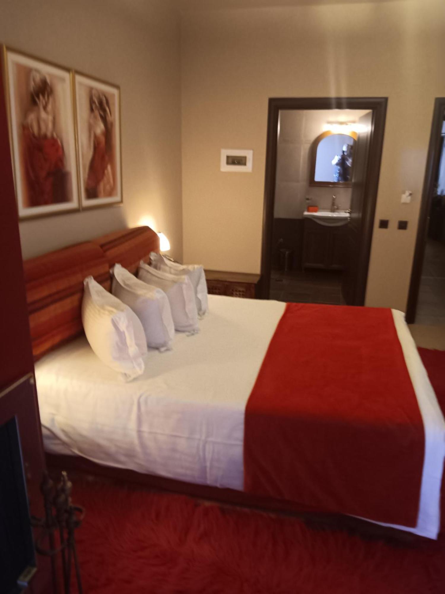 Pandion Luxury Boutique Hotel & Suites With Spa ネオコリ エクステリア 写真
