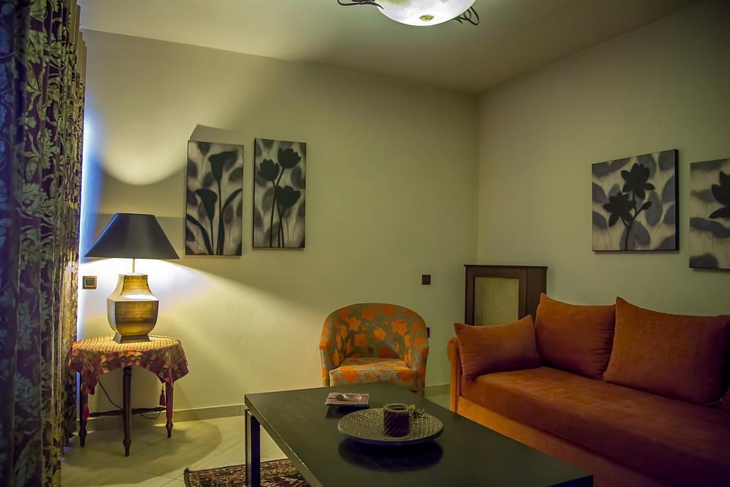 Pandion Luxury Boutique Hotel & Suites With Spa ネオコリ エクステリア 写真