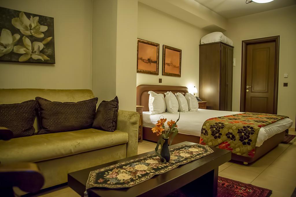 Pandion Luxury Boutique Hotel & Suites With Spa ネオコリ エクステリア 写真
