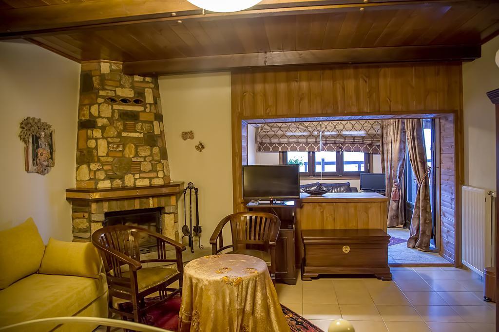 Pandion Luxury Boutique Hotel & Suites With Spa ネオコリ エクステリア 写真