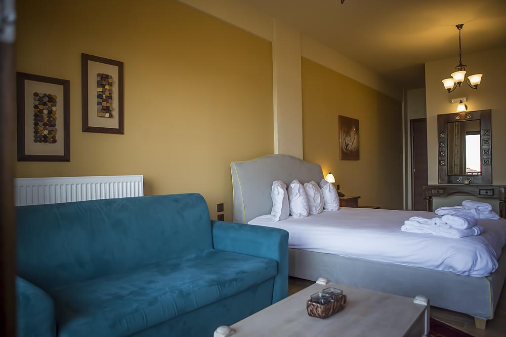 Pandion Luxury Boutique Hotel & Suites With Spa ネオコリ エクステリア 写真